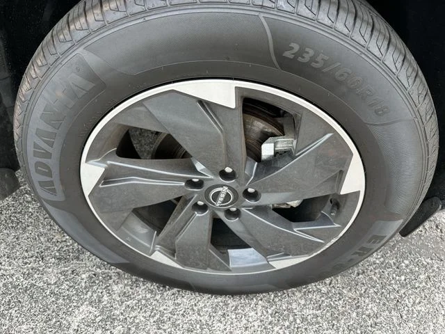 Used 2024 Gray Nissan SV image 20