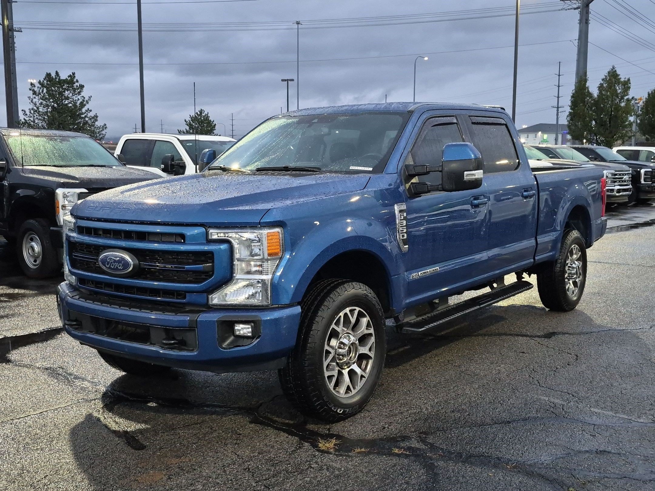 Used 2022 Blue Metallic Ford LARIAT image 8