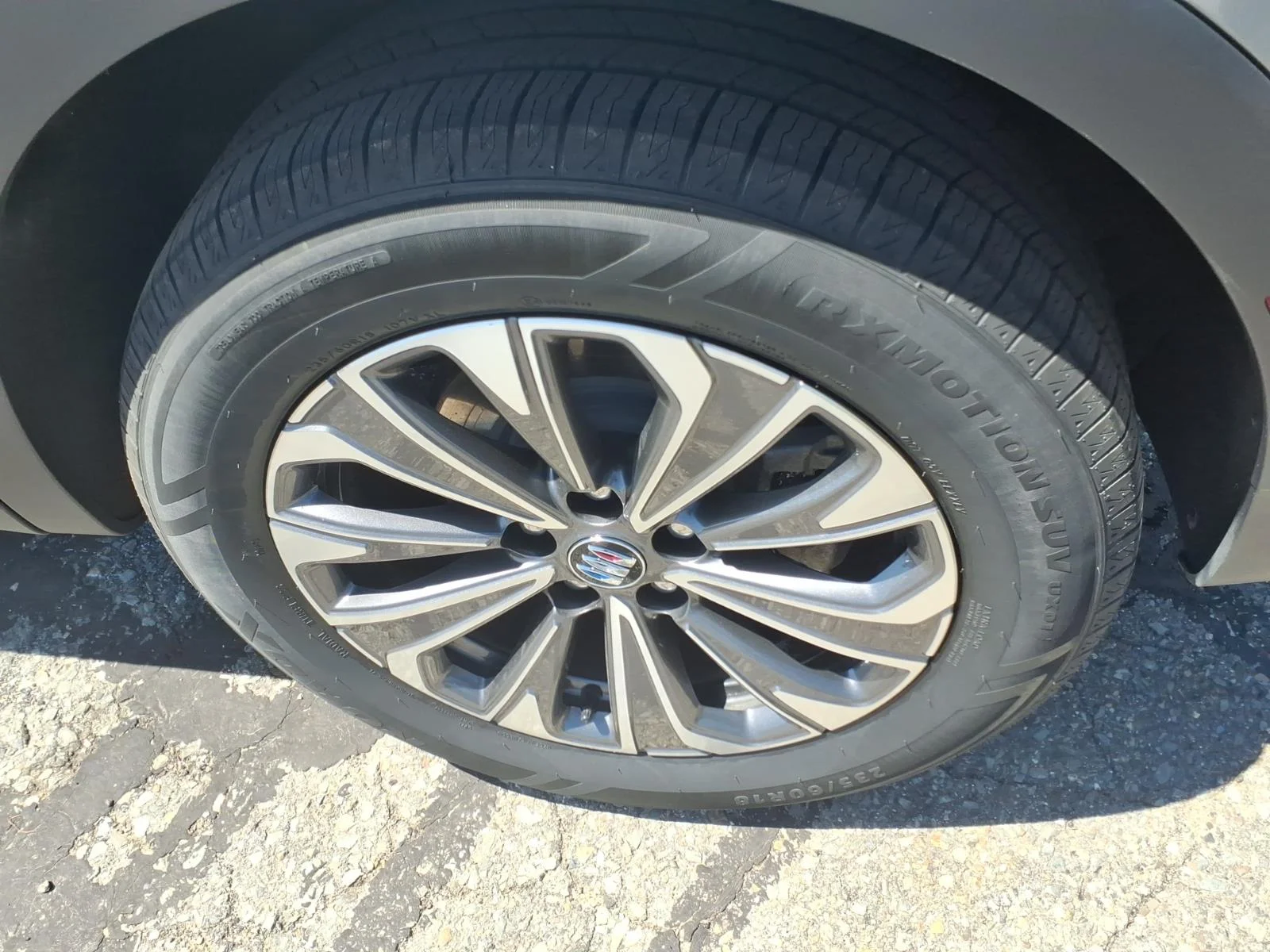 Used 2024 Gray Metallic Buick Preferred image 9