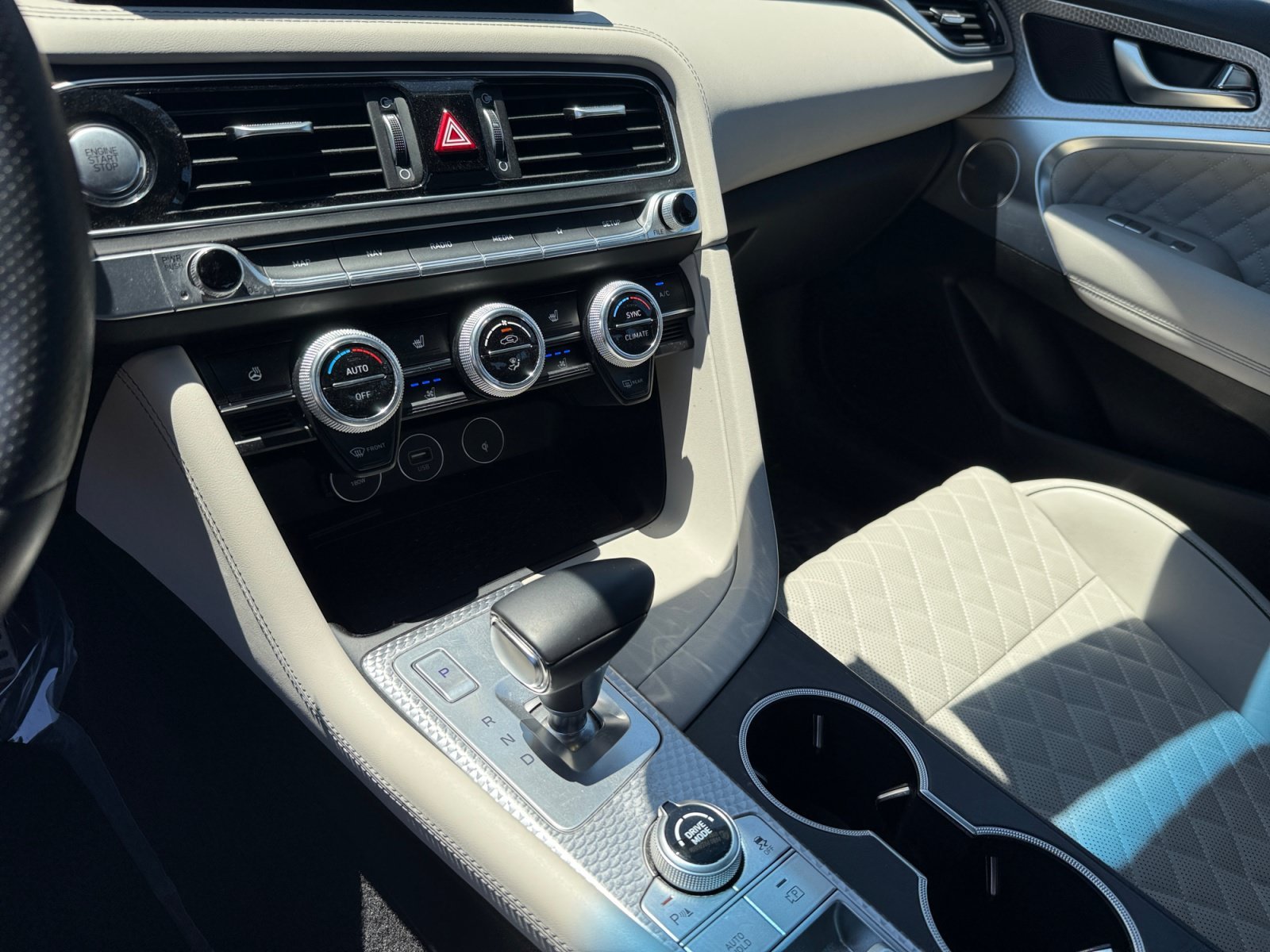 Used 2023 Blue Genesis 3.3T image 13