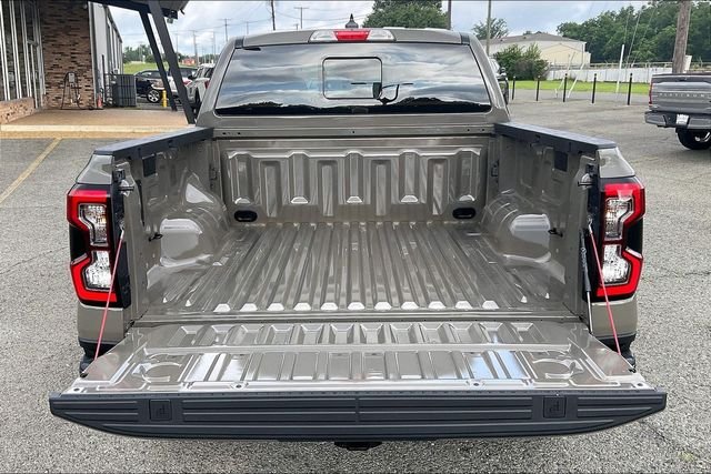 New 2026 Marsh Gray Ford XLT image 16