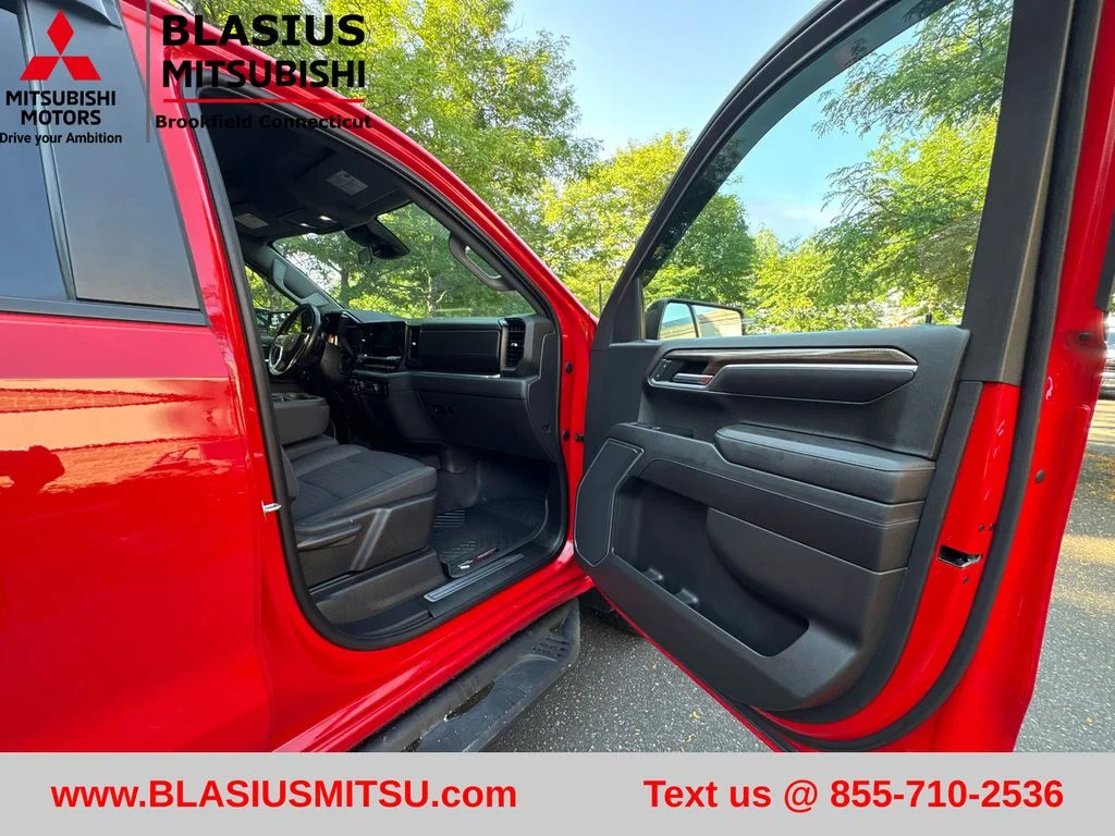 Used 2022 Red Chevrolet LT Trail Boss image 47