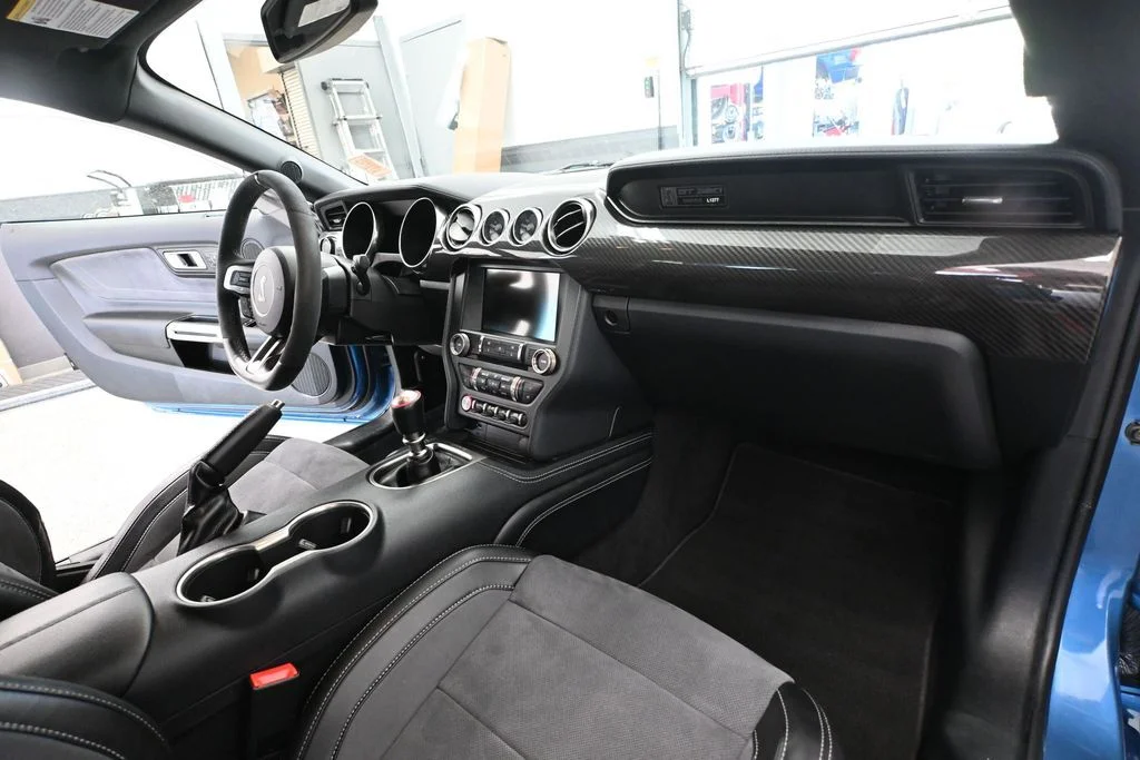 Used 2020 Blue Ford Shelby GT350 image 42