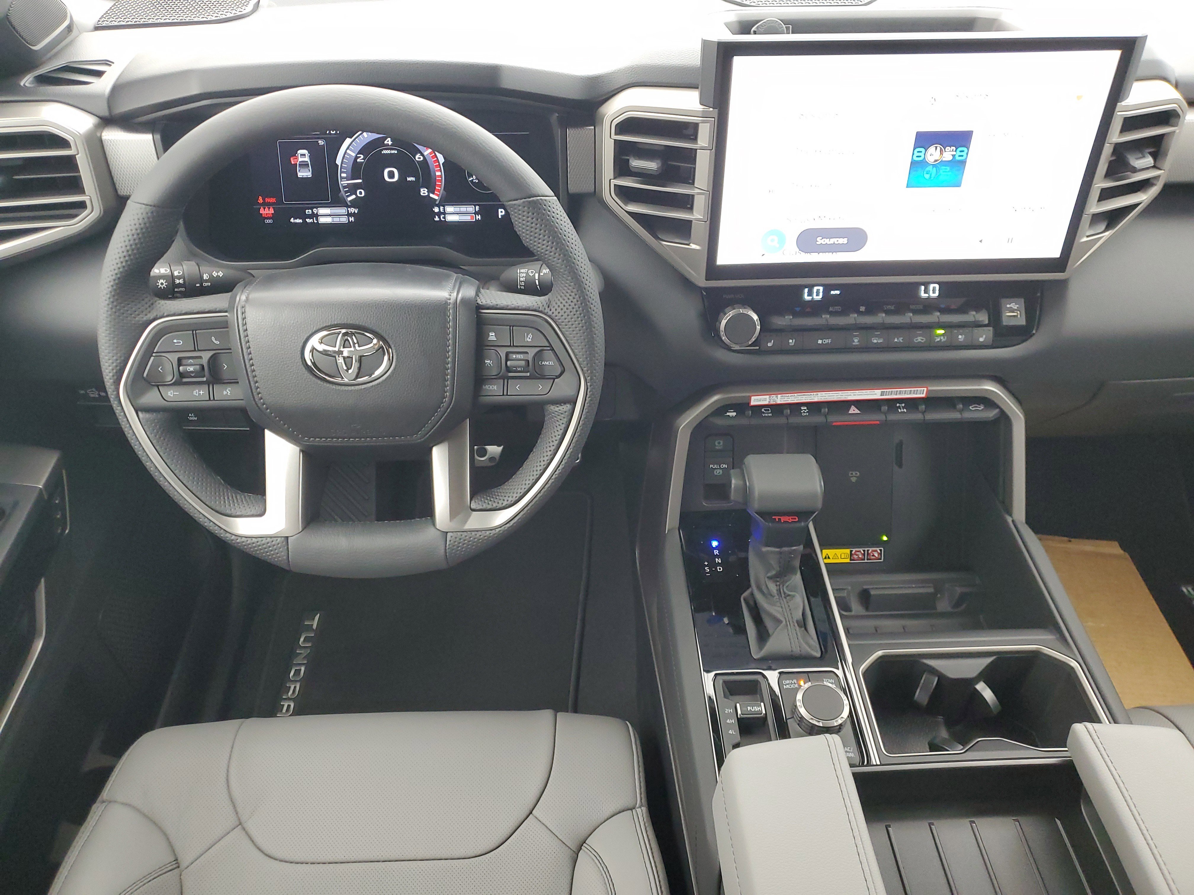 2026 Toyota Tundra Limited - Photo 18