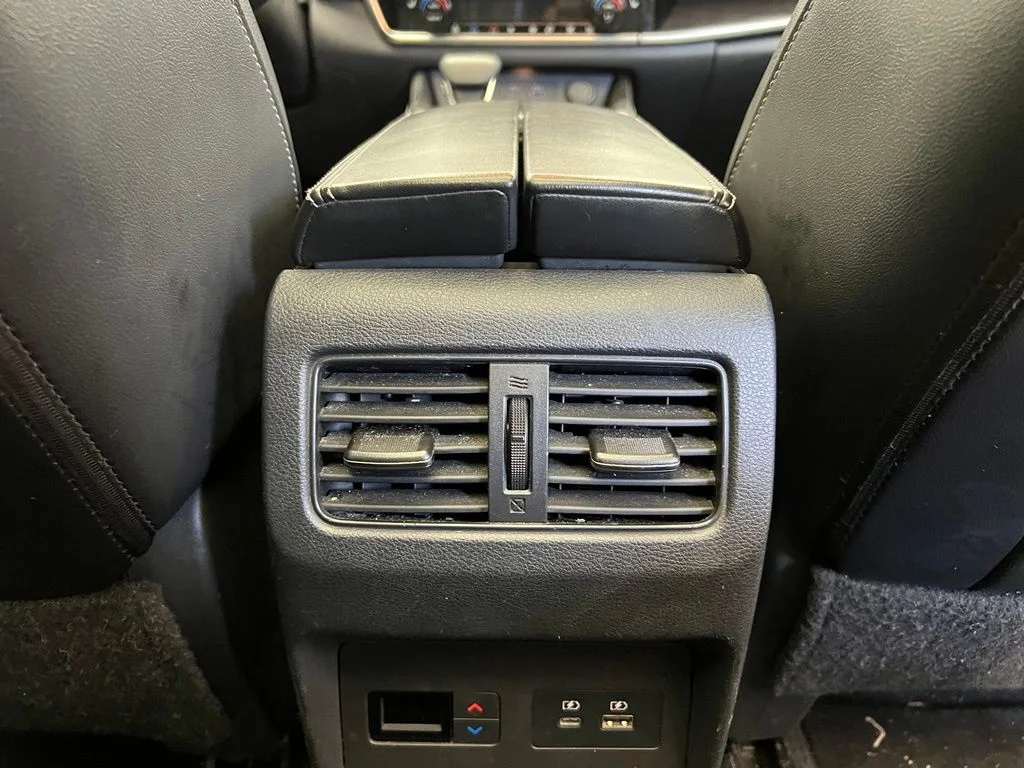 Used 2021 Gray Nissan SL image 9