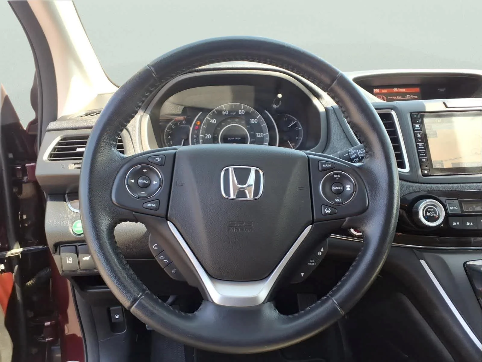 Used 2015 Basque Red Pearl II Honda Touring image 28