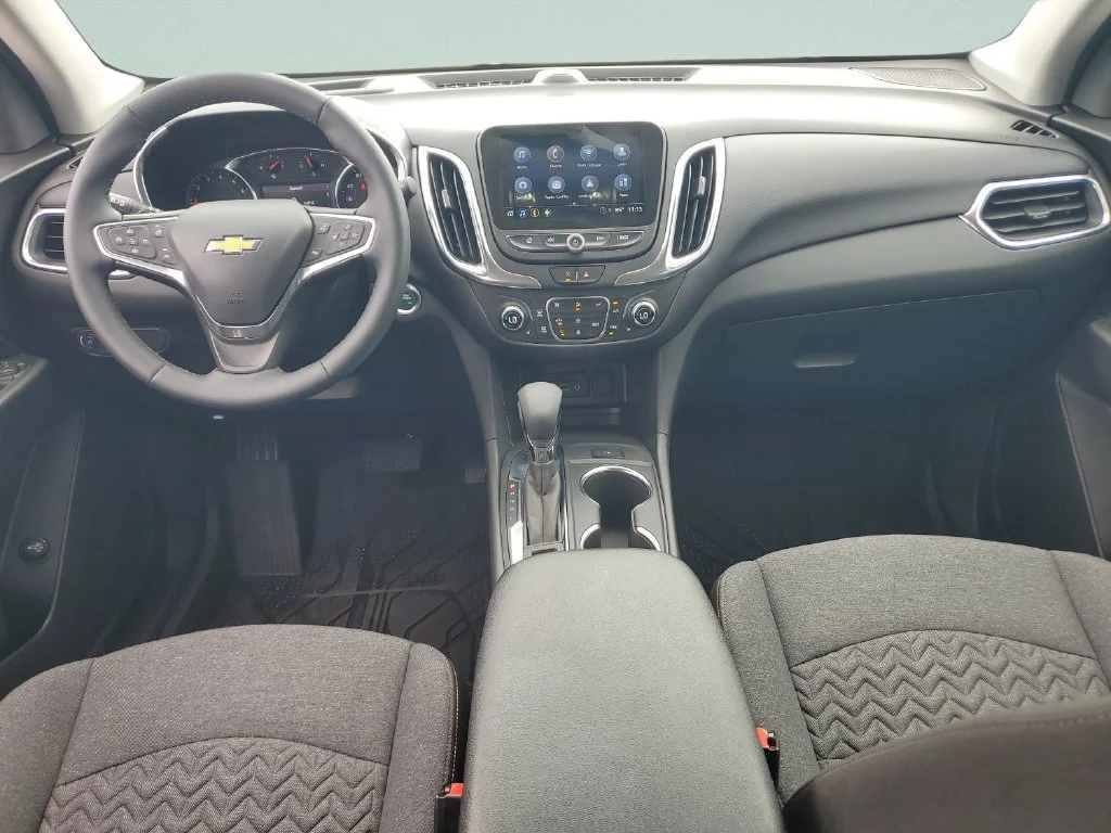 Used 2024 Summit White Chevrolet LT image 11