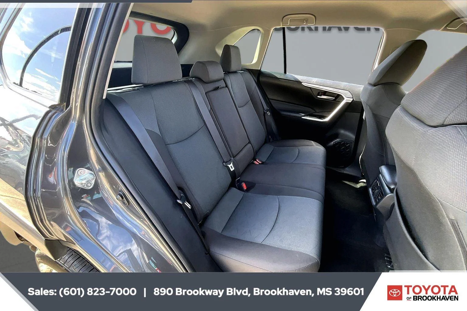 Used 2025 Magnetic Gray Metallic Toyota XLE image 20