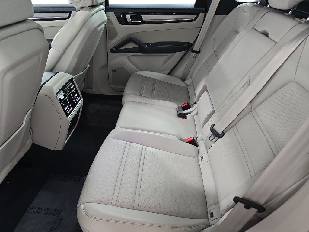 Used 2022  Porsche Platinum Edition image 24