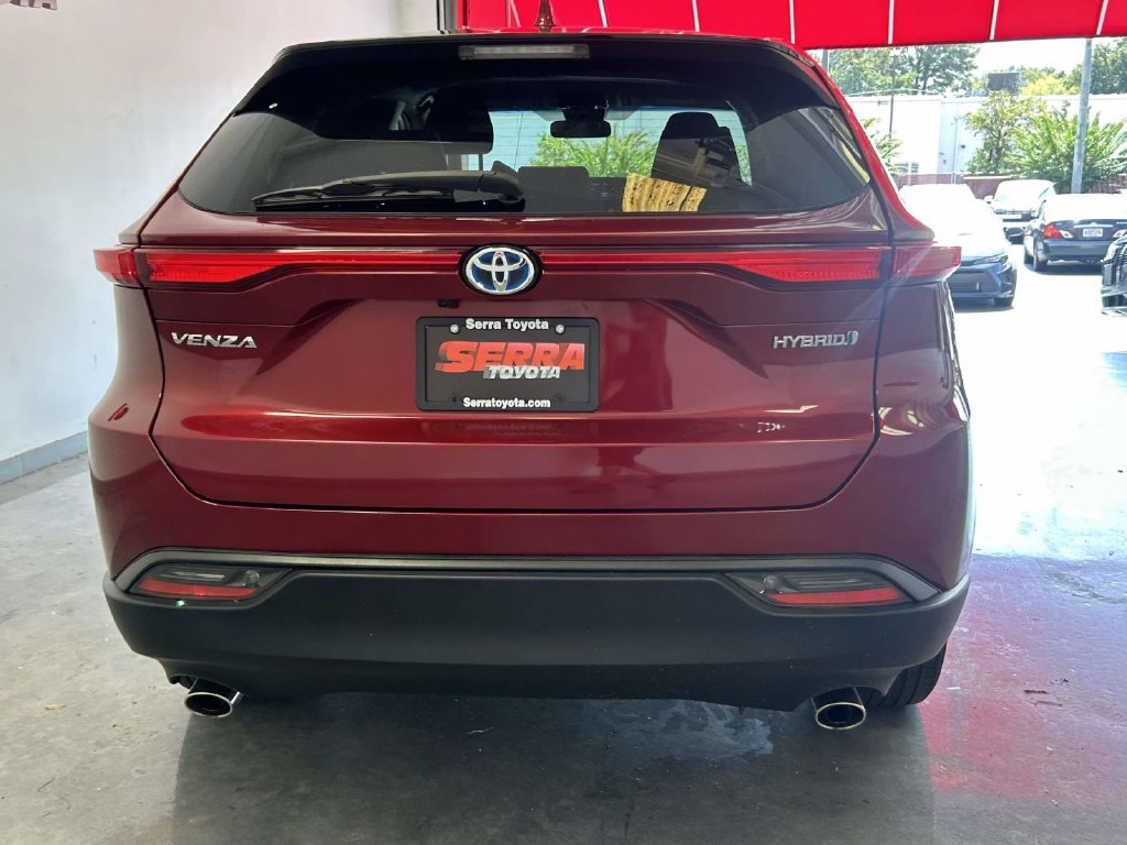 Used 2021 Red Toyota LE image 4