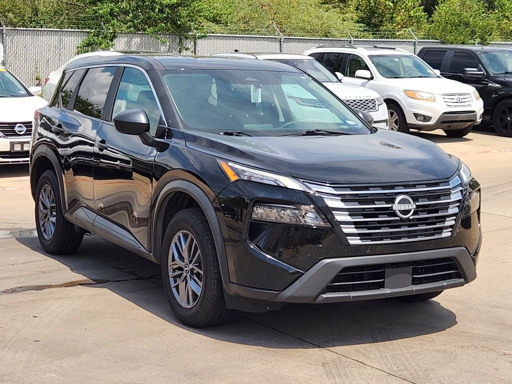 Used 2025 Super Black Nissan S image 3
