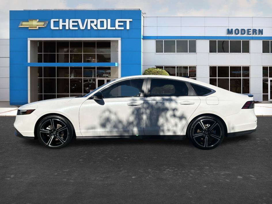 Used 2025 Platinum White Pearl Honda Sport image 2