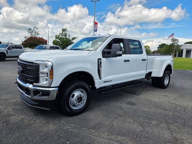 New 2026 Oxford White Ford XL image 3
