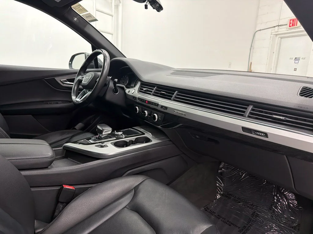 Used 2019 Gray Audi 45 Premium image 37