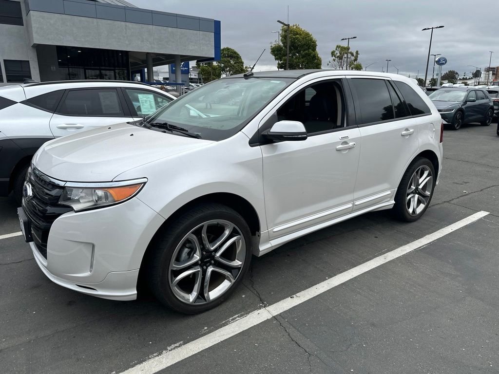 Used 2014 White Ford Sport image 1