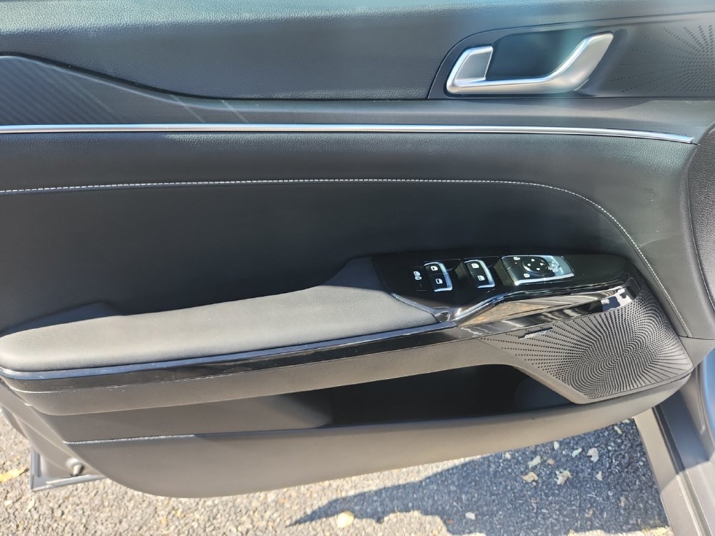 Certified Used 2025 Gray Kia GT-Line image 10