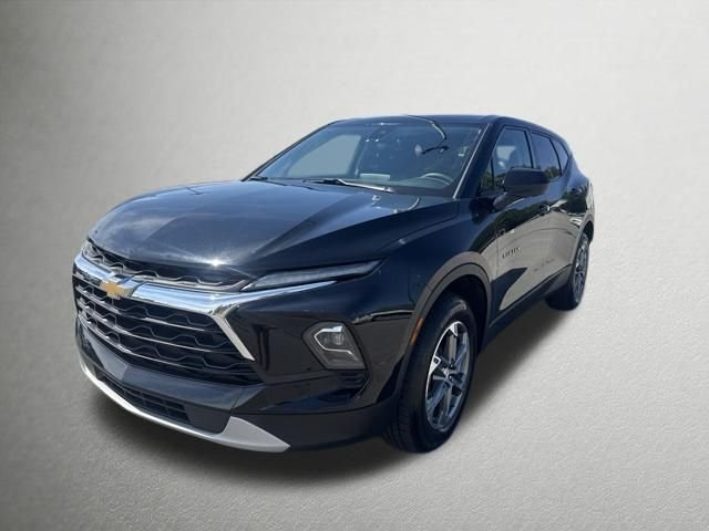 Used 2025 Black Chevrolet LT image 1