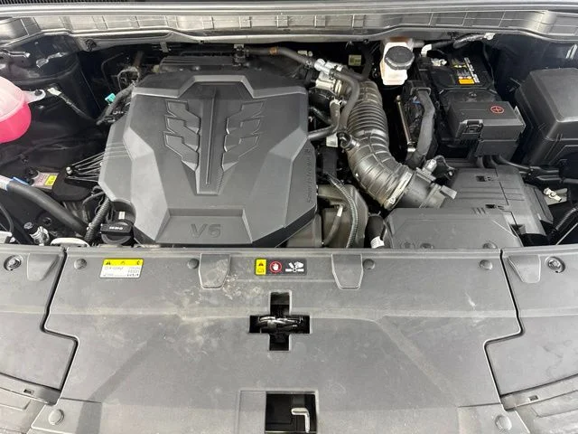 Used 2025 Black Kia LXS image 19