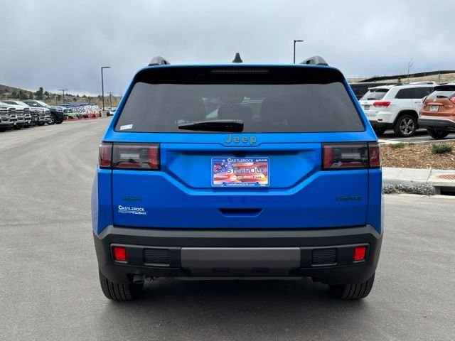 New 2026 Hydro Blue Pearl-Coat Exterior Paint Jeep Laredo image 4