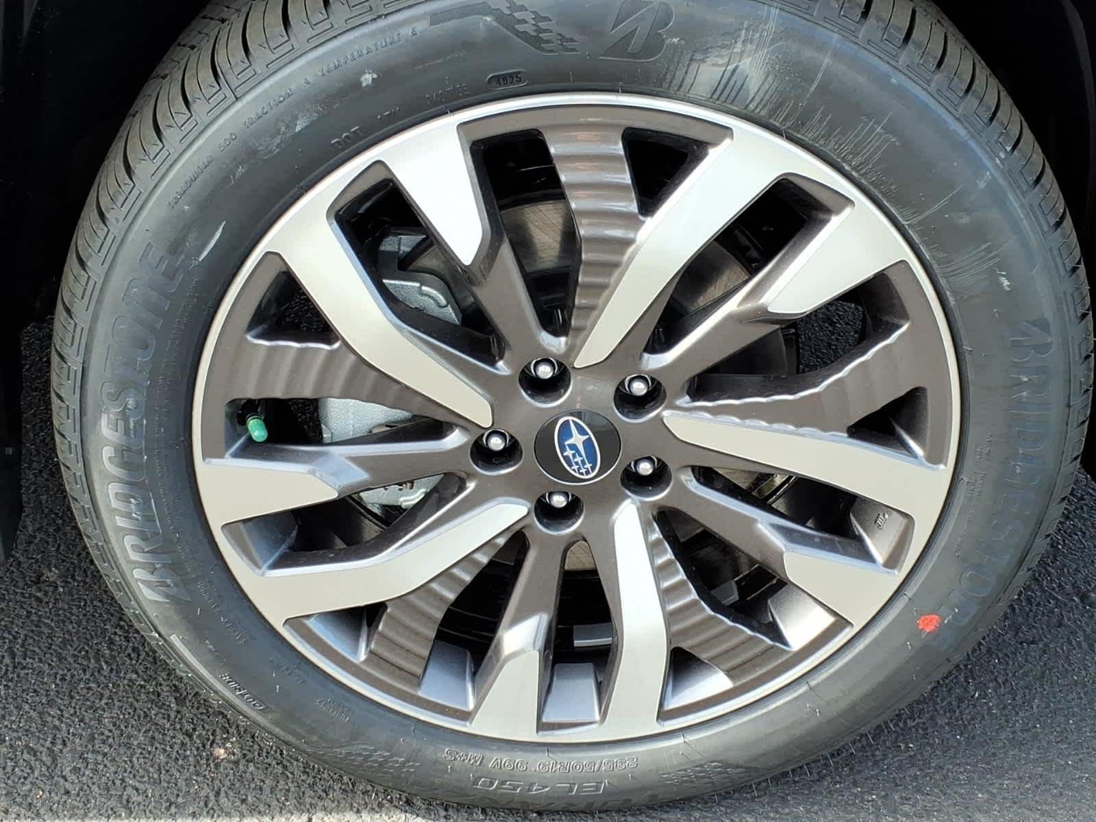 New 2026 CRYSTAL BLACK SILICA Subaru Touring image 8