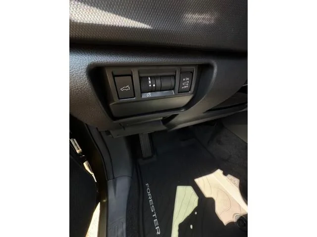 New 2026 AUTUMN GREEN METALLIC Subaru Premium image 15