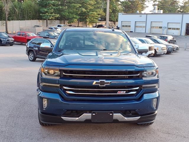Used 2017 DEEP OCEAN BLUE METALLIC Chevrolet LTZ image 19