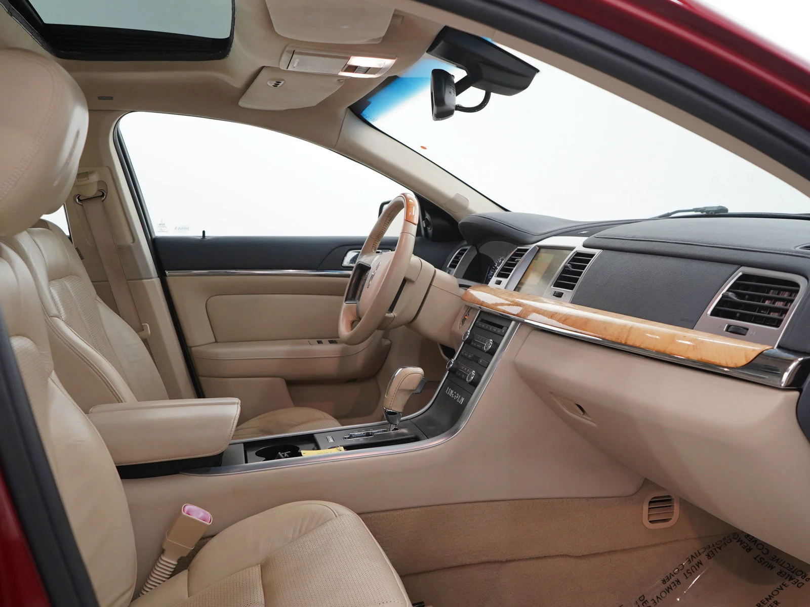 Used 2009 Sangria Red Clearcoat Metallic Lincoln  image 11