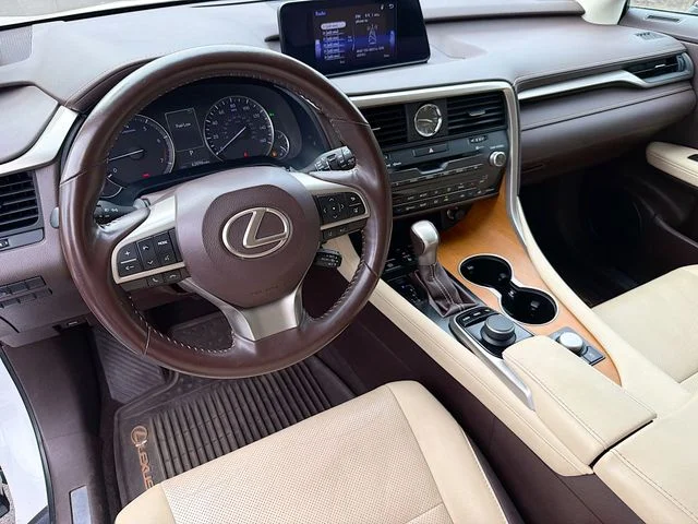 Used 2019 White Lexus 350 image 9
