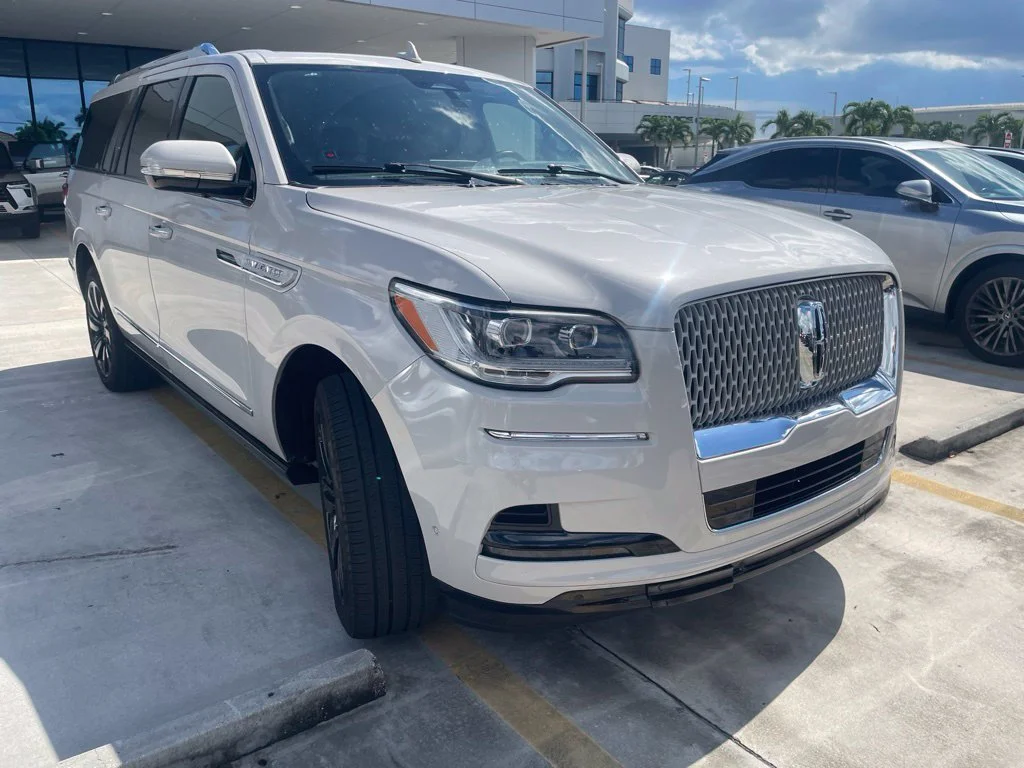2024 Lincoln Navigator