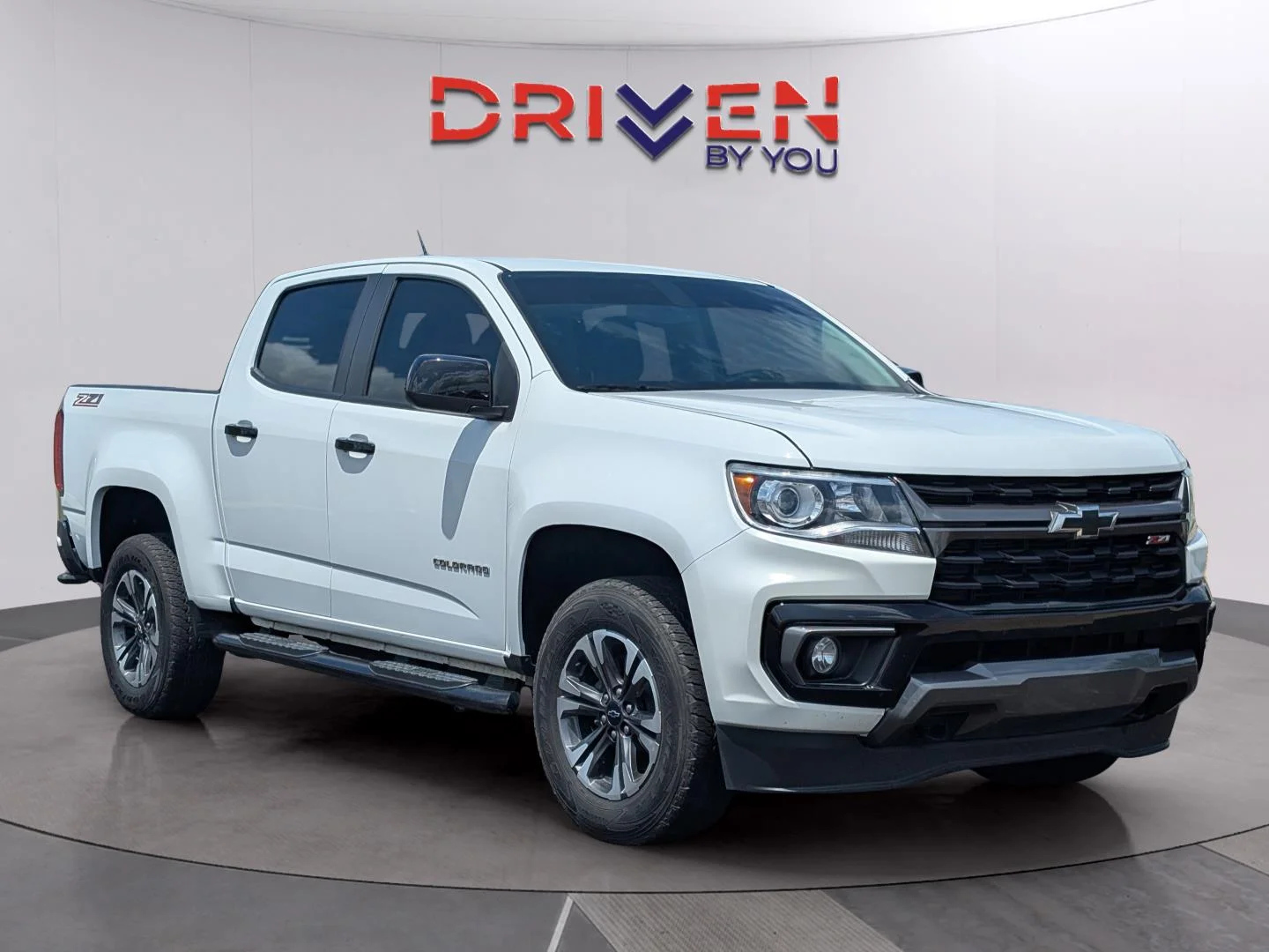 Used 2022 Summit White Chevrolet Z71 image 7