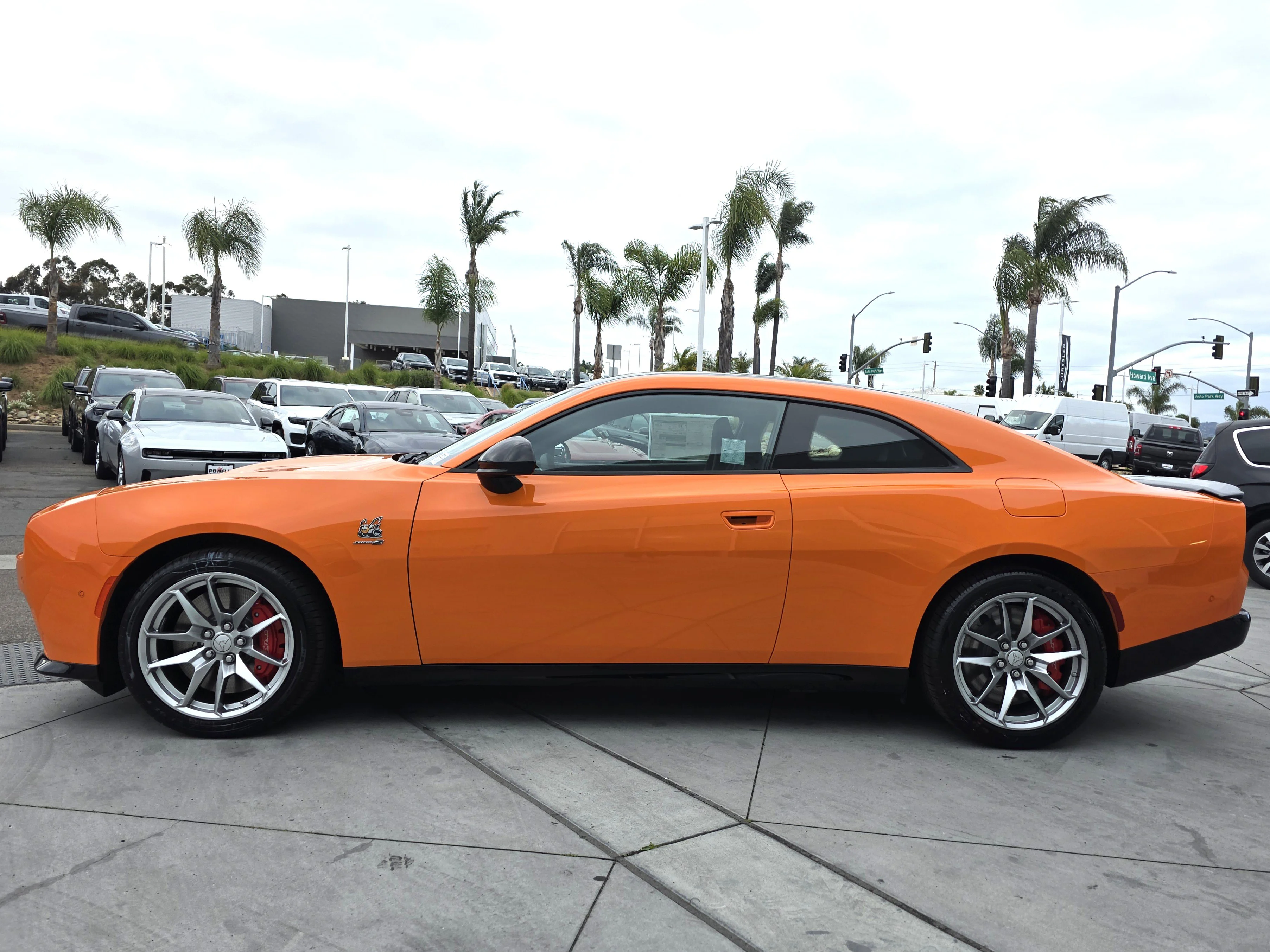 2025 Dodge Charger Daytona Scat Pack - Photo 2