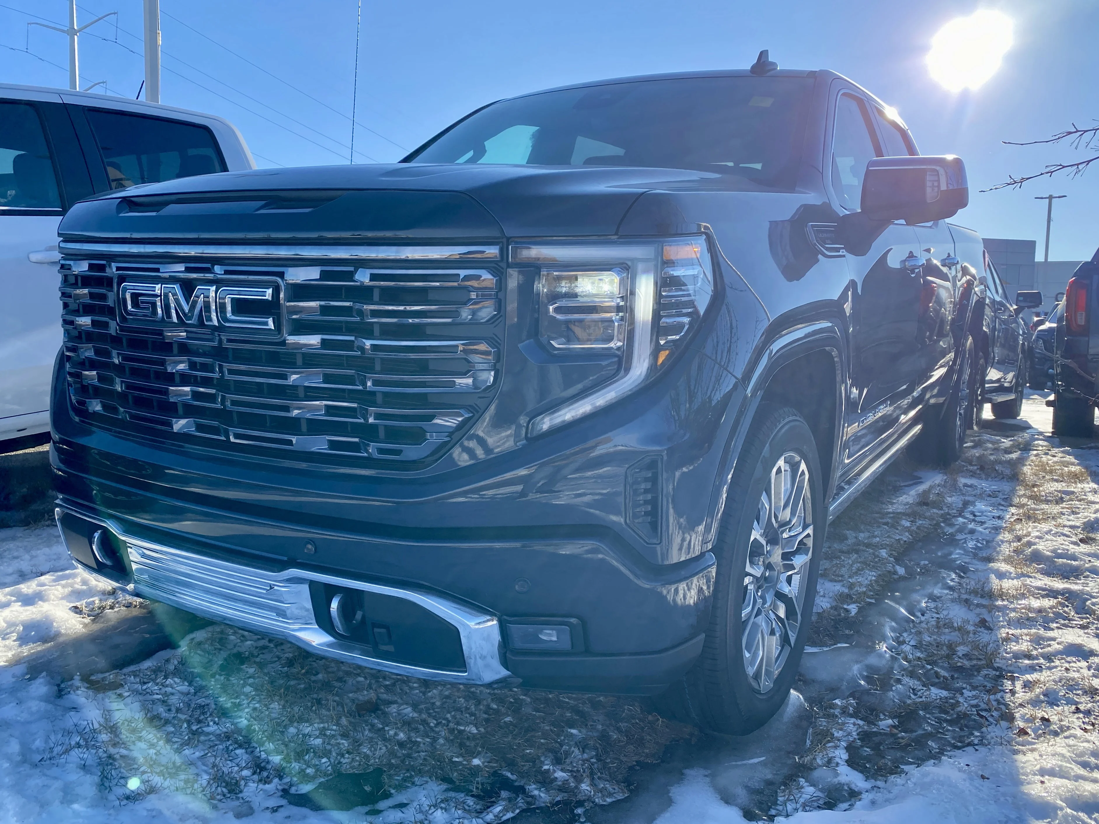 New 2026 TITANIUM RUSH METALLIC GMC Denali Ultimate image 2
