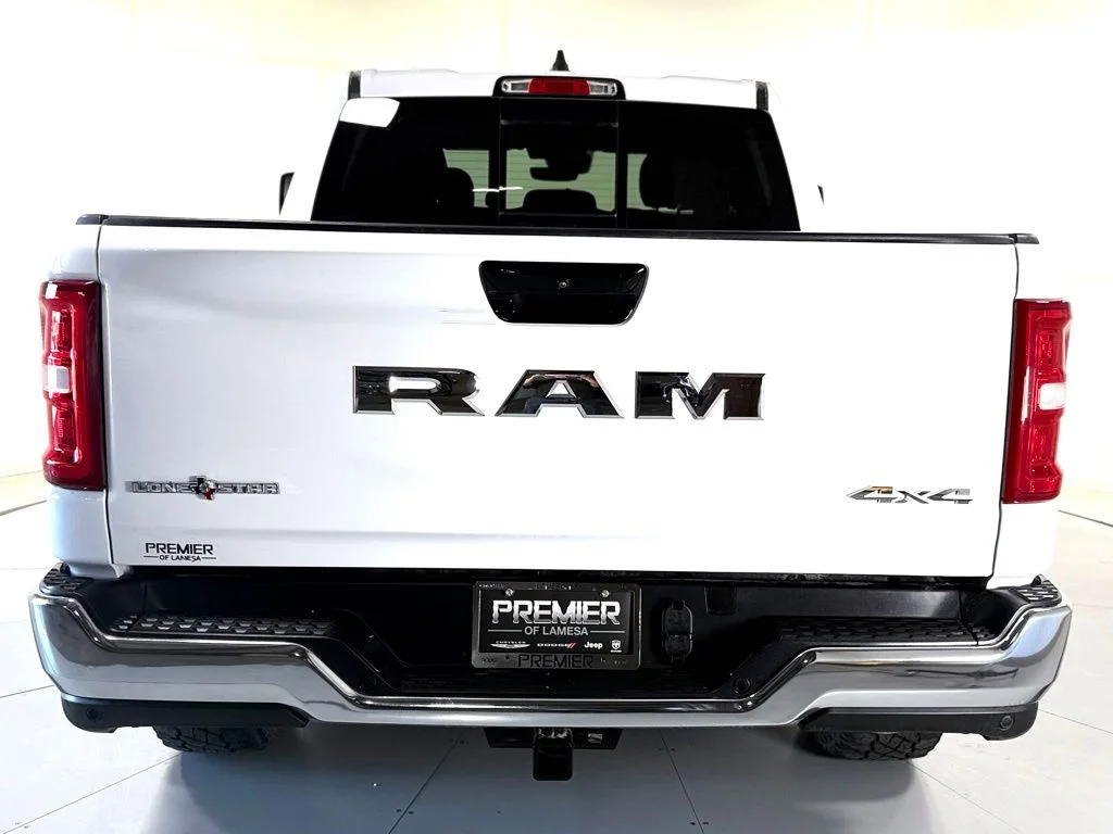Used 2025 White Ram Big Horn/Lone Star image 5