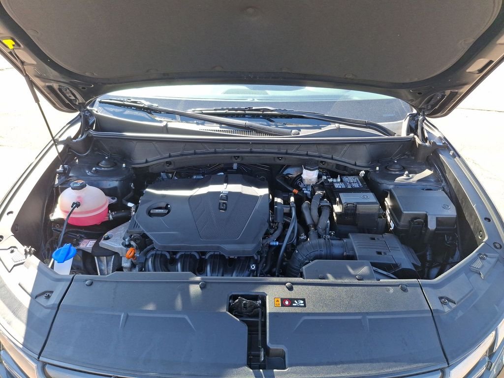 Used 2023 Black Hyundai SEL image 17