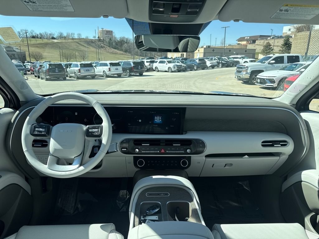 New 2026 Silver Hyundai SEL Premium image 12