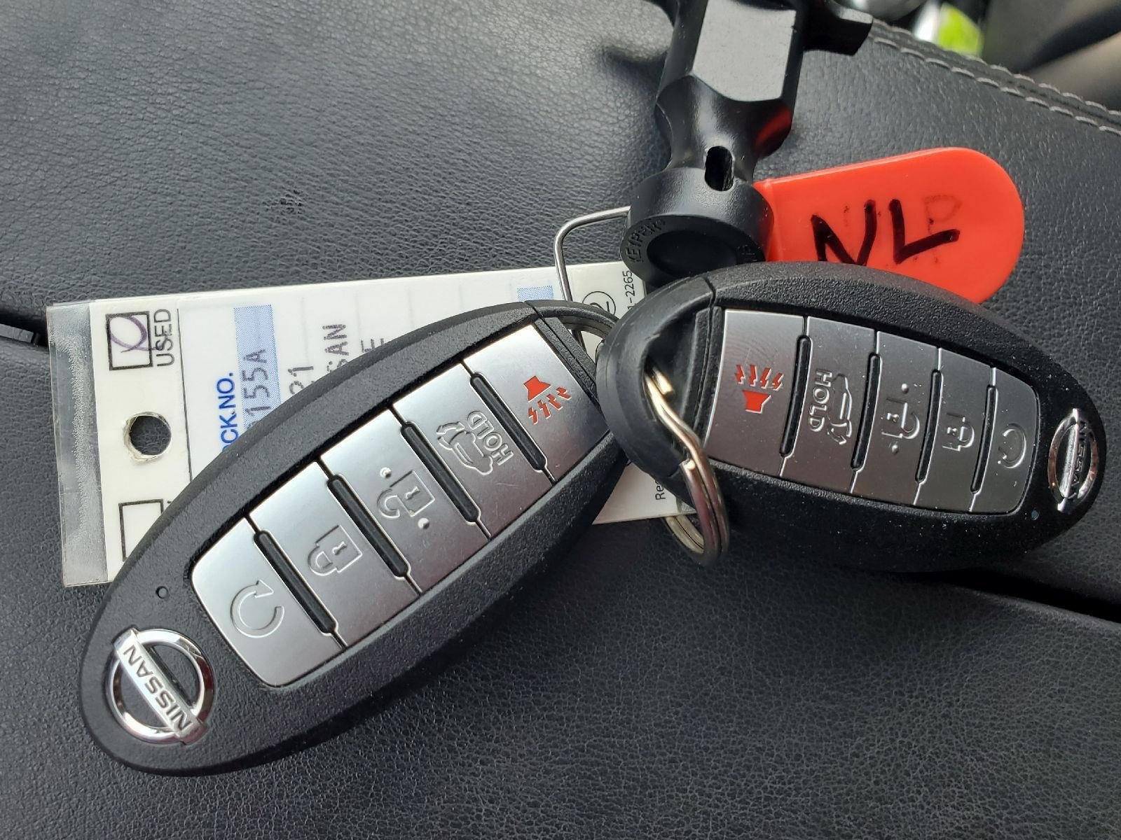 Used 2021 Brilliant Silver Metallic Nissan SV image 17