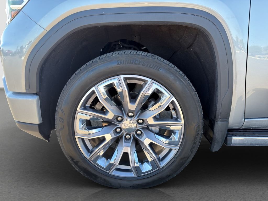 Used 2024 Silver GMC Denali image 20