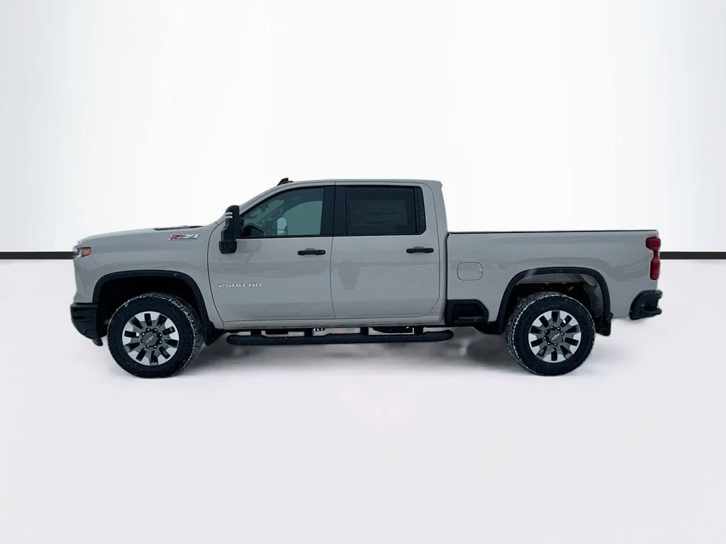 2026 Chevrolet Silverado 2500 HD Custom - Photo 8