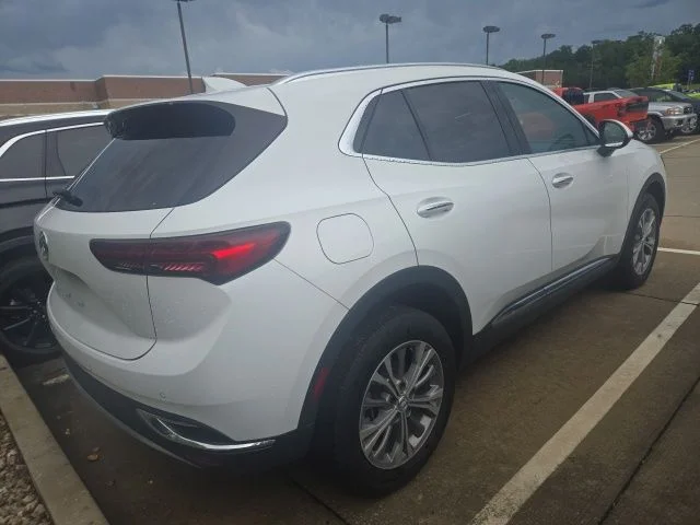 Used 2022 White Buick Preferred image 4