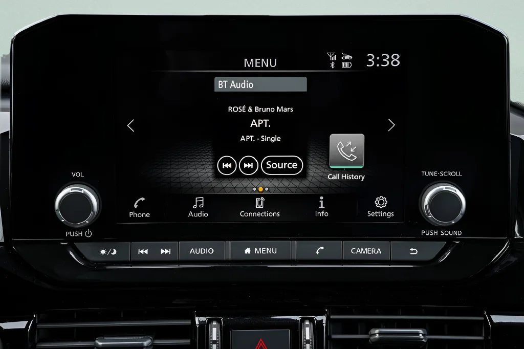 2024 Nissan Pathfinder SV - Photo 35