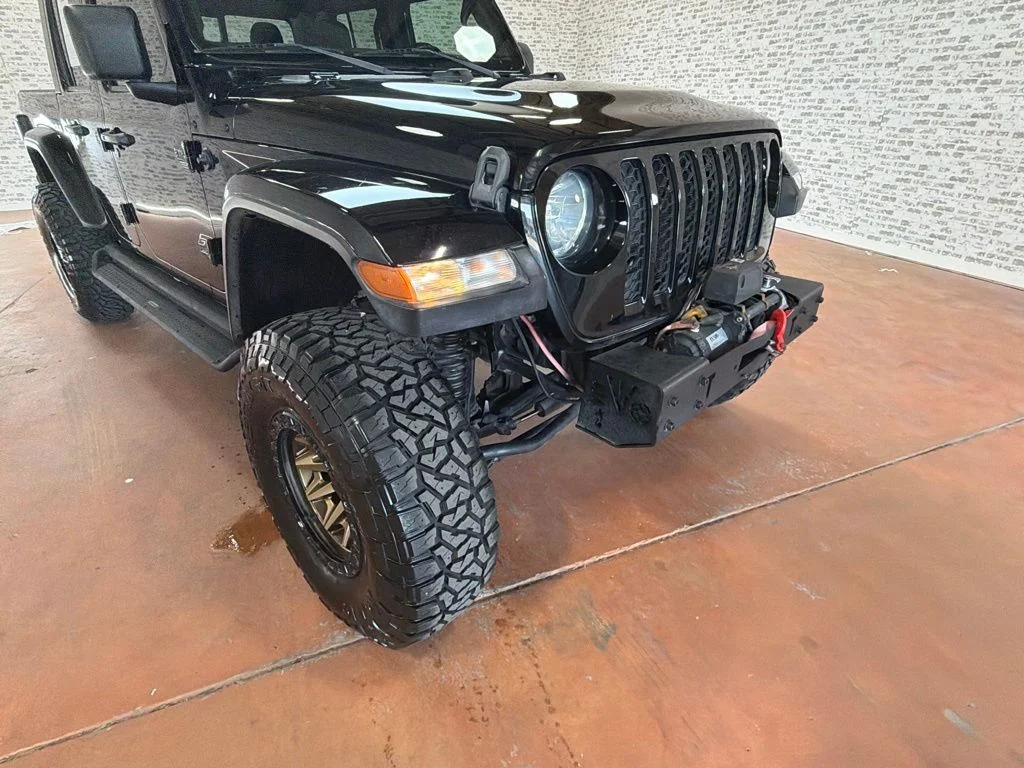 Used 2020 Black Clearcoat Jeep Sport image 9