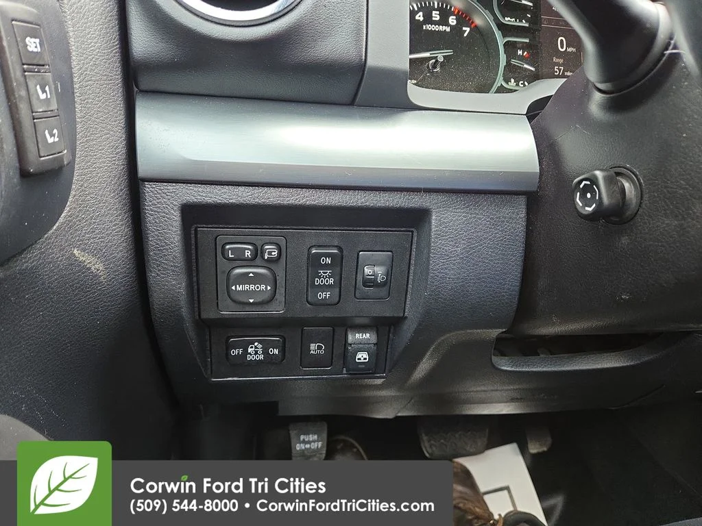 Used 2018 Magnetic Gray Metallic Toyota Platinum image 21
