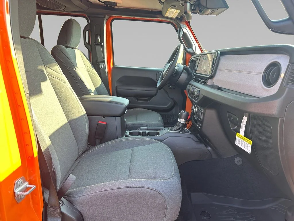 2025 Jeep Gladiator Sport S - Photo 18