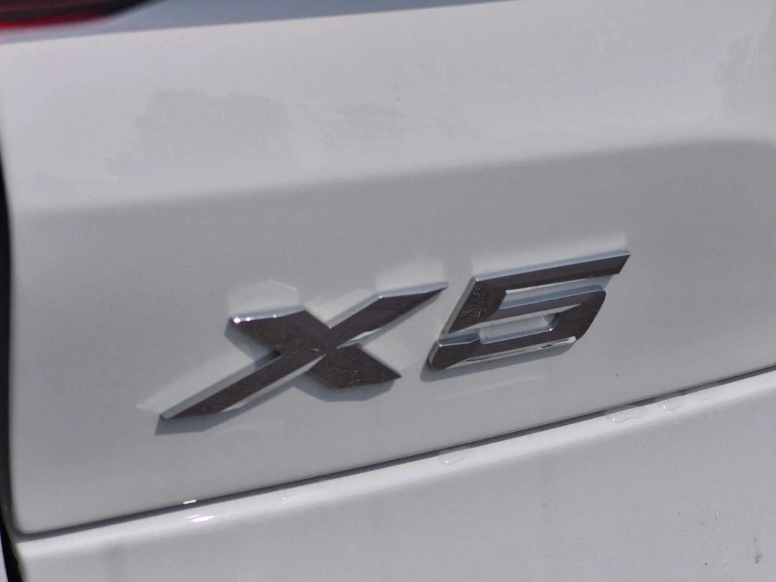 Used 2022 Alpine White BMW sDrive40i image 12