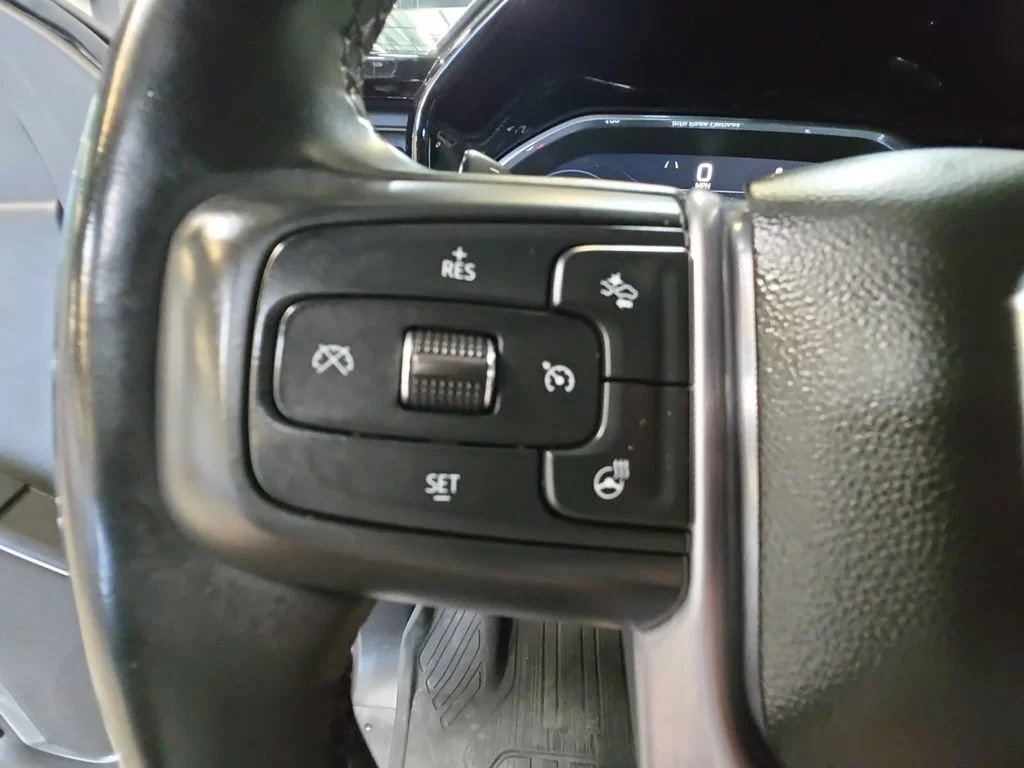 Used 2025 Sterling Metallic GMC Elevation image 20