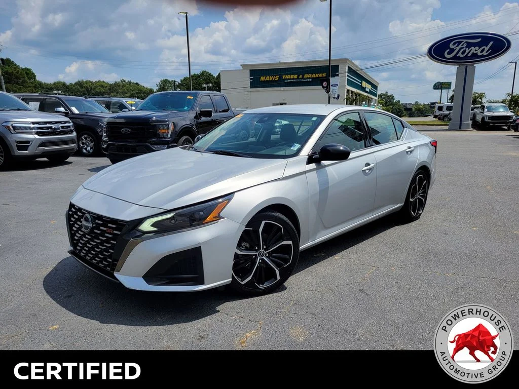 Used 2024 Silver Nissan 2.5 SR image 1
