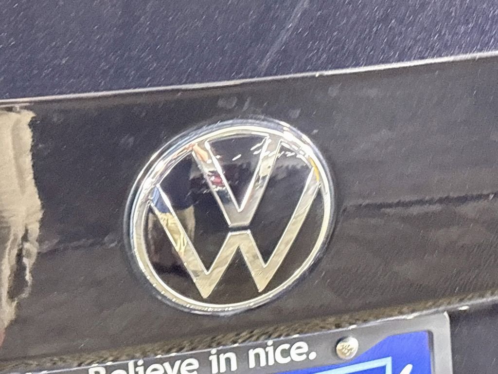 Certified Used 2022 Deep Black Pearl Volkswagen 1.5T S image 24