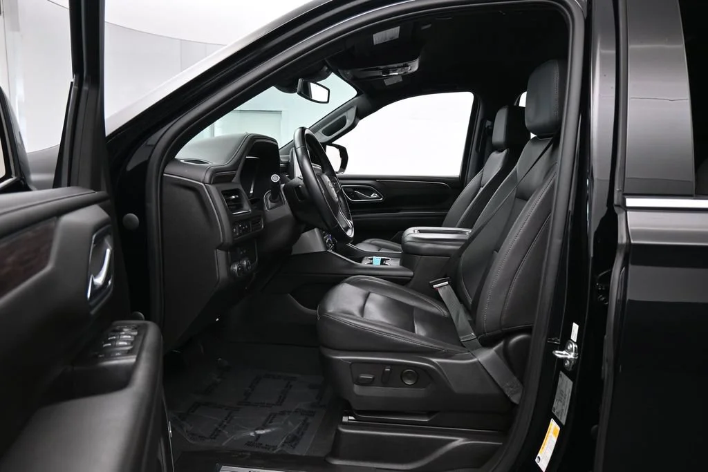Used 2023 Black Chevrolet LT image 9