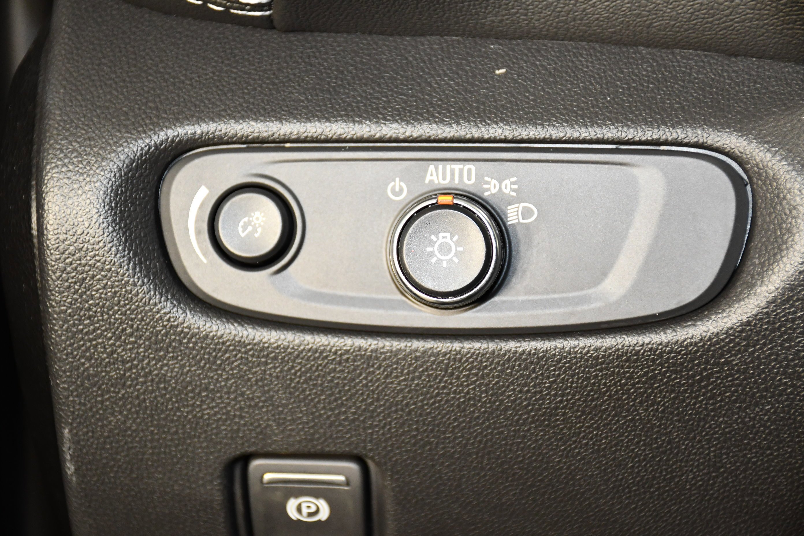 Used 2025 Black Chevrolet LT image 33