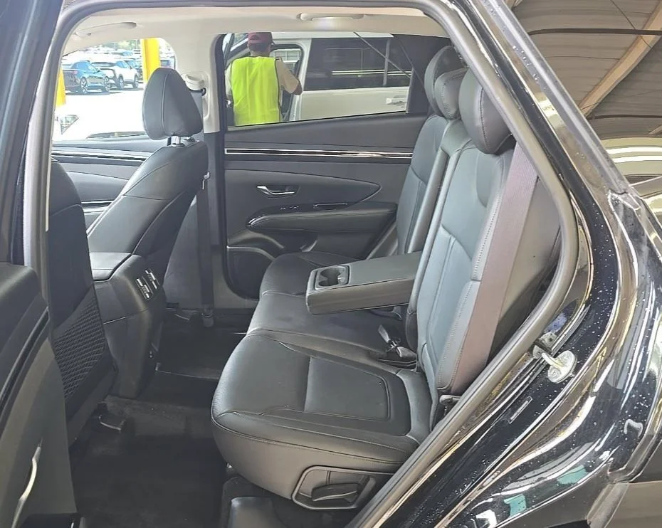 Used 2022 Black Hyundai Limited image 7